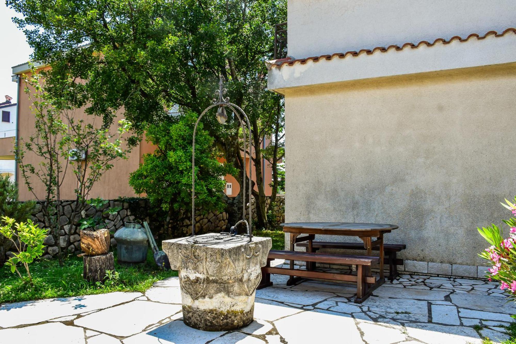 Apartment Zanic Novi Vinodolski Exterior photo